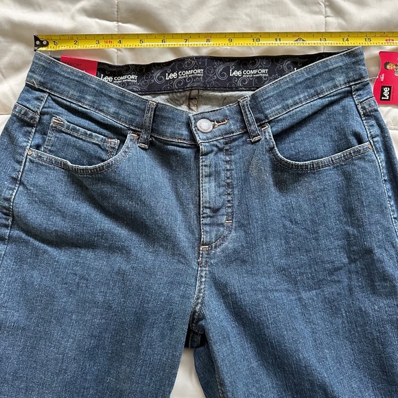 Lee Comfort Fit Barely Bootcut Size 10 M Women's Jeans NWT - Picture 8 of 13